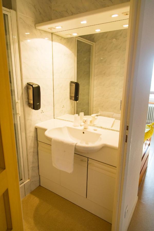 Auberge De Motz מראה חיצוני תמונה